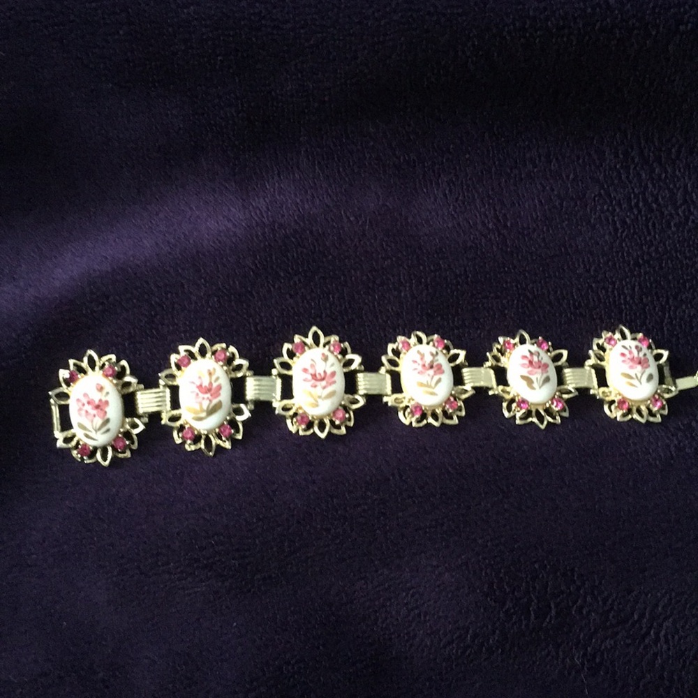 Bracelet